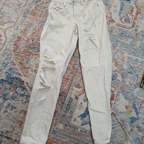 Old Navy Cream Boyfriend Jeans - Picture 2 of 4